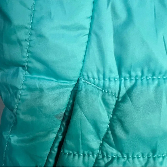 The North Face Reversible Mossbud Swirl Insulated Vest Girls Size 6 Youth - Picture 5 of 14